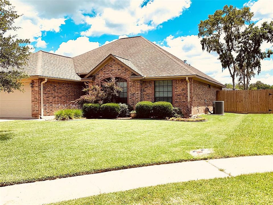 1st image of 107 Baileys Ct