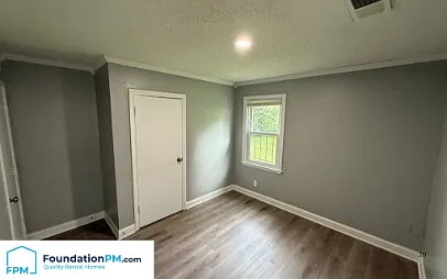 2100 Worthington Cir — Photo 16