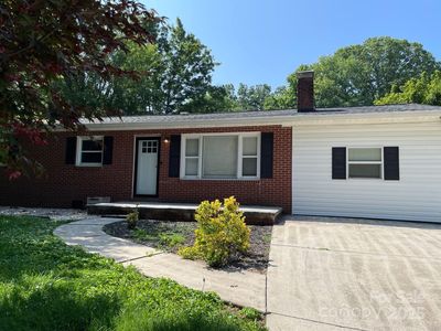 2615 Green Acres St, Lenoir, NC, 28645