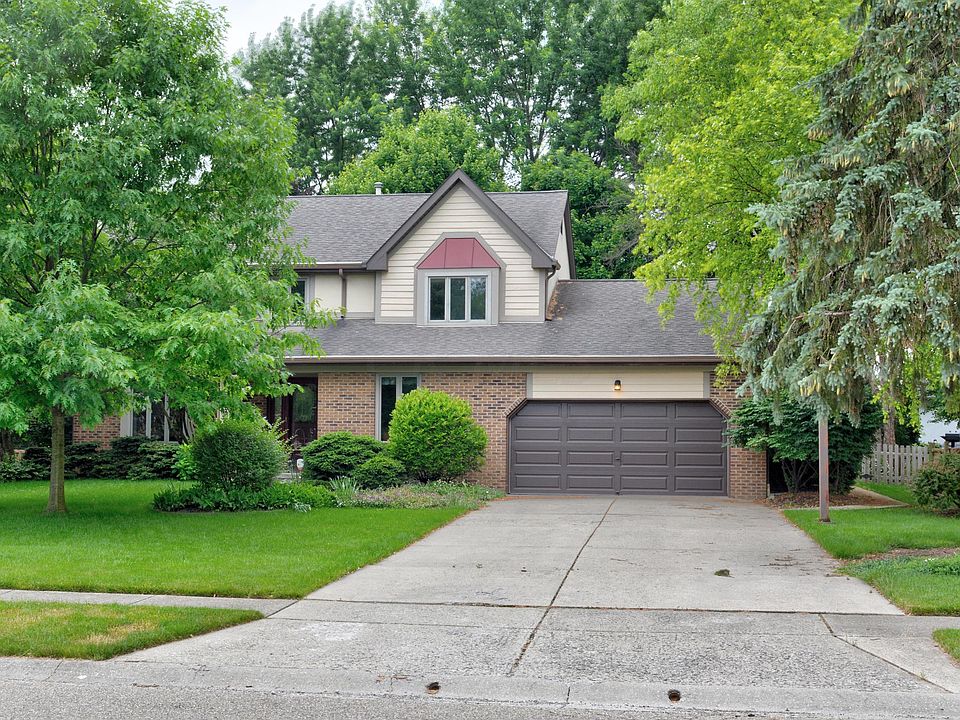 1st image of 13057 Oakmere Dr NW