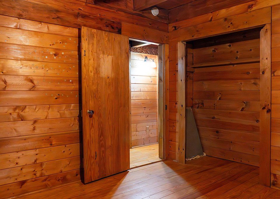 28th image of this home