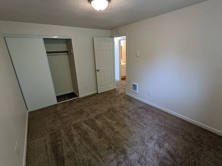 7815 NE 117th Ave — Photo 44