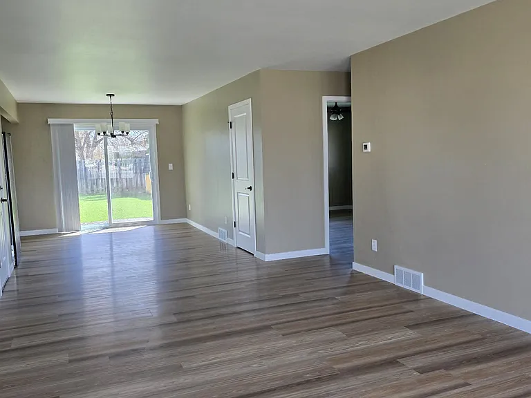 1120 Maple St #1120 — Photo 7