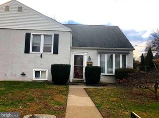 8606 Old Line Rd, Philadelphia, PA 19128