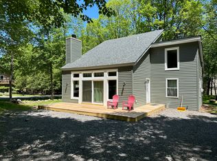 5 Masters Trl, Albrightsville, PA 18210