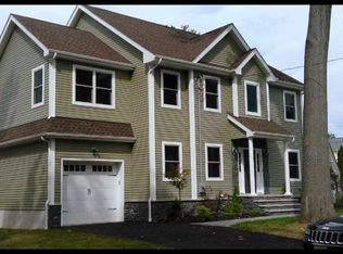 11 Tulip Ct, Kenilworth, NJ 07033