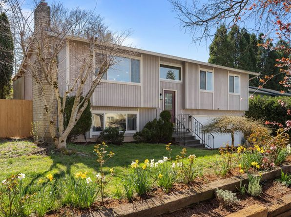 2190 SW 18th Ct, Gresham, OR 97080
