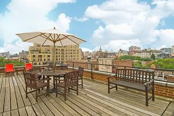 Rented by R New York | media 31