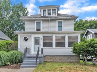 124 Evans St, Williamsville, NY 14221
