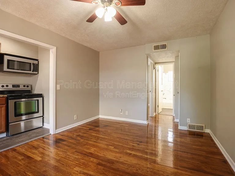 4916 California St — Photo 14