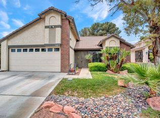 7201 Fury Ln, Las Vegas, NV 89128