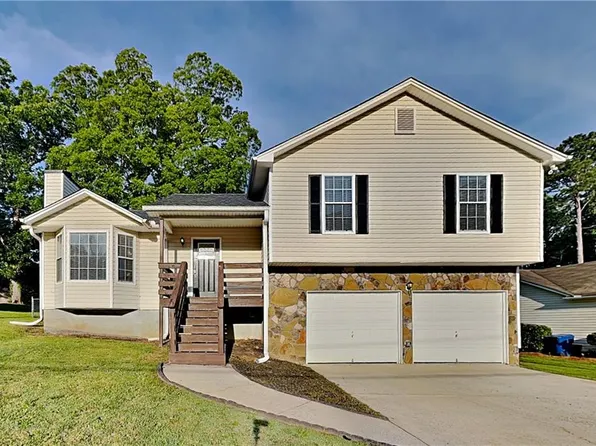 107 Ivy Trace Ln, Dallas, GA 30157
