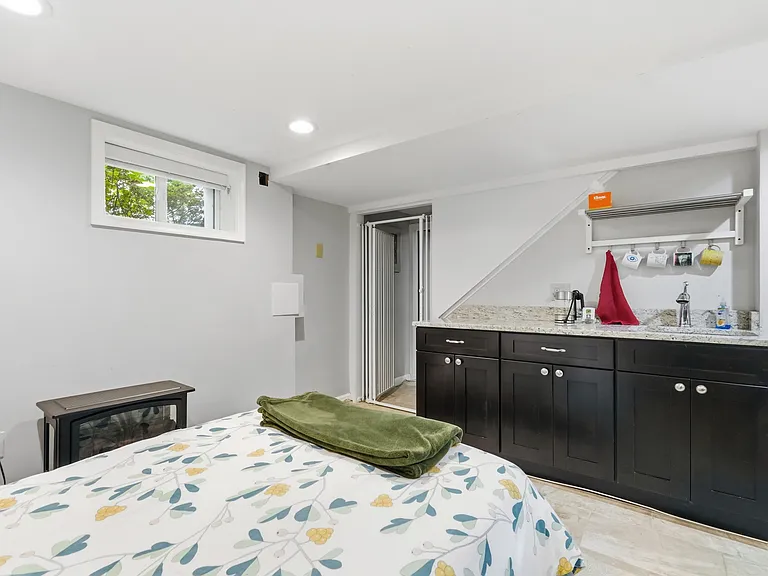 855 N Frederick St — Photo 21