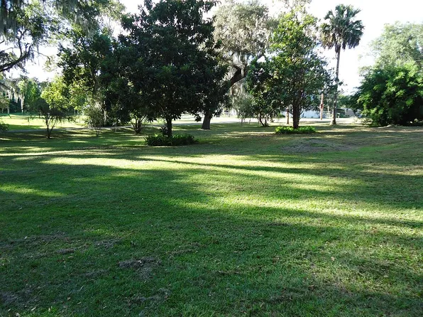 8644 E Marvin St, Floral City, FL 34436