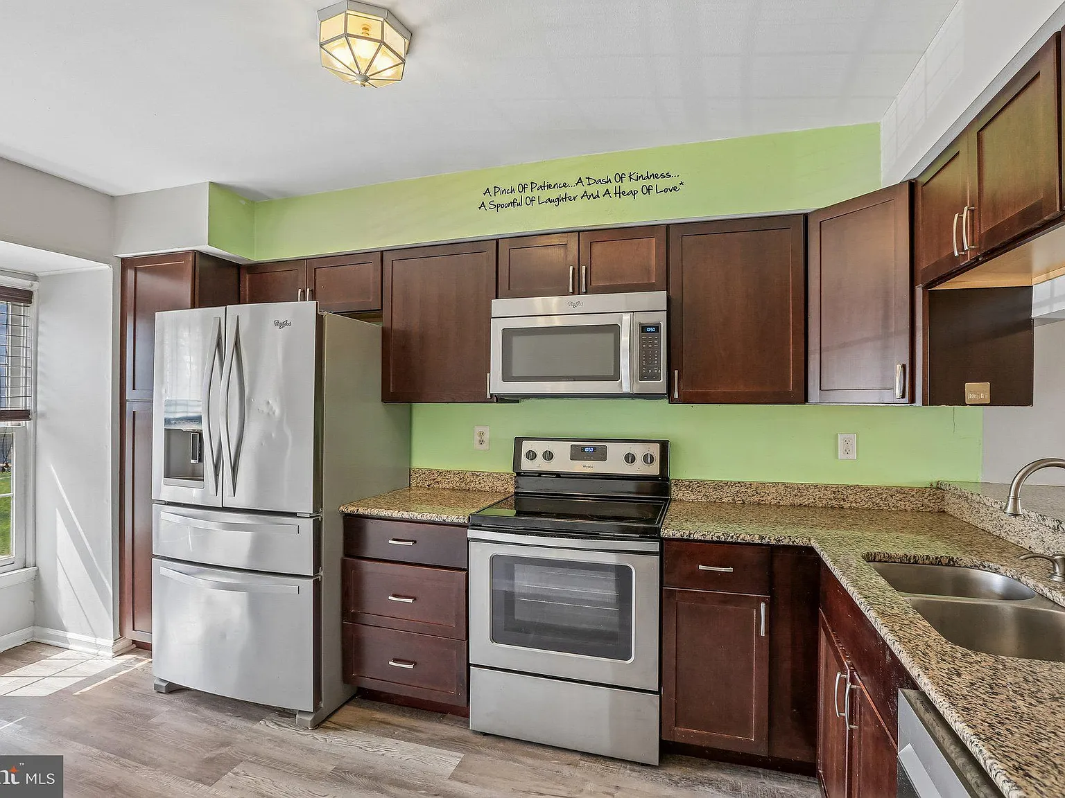 2 bed, 3.0 bath, 1306 sqft, $2,700 — Photo 4
