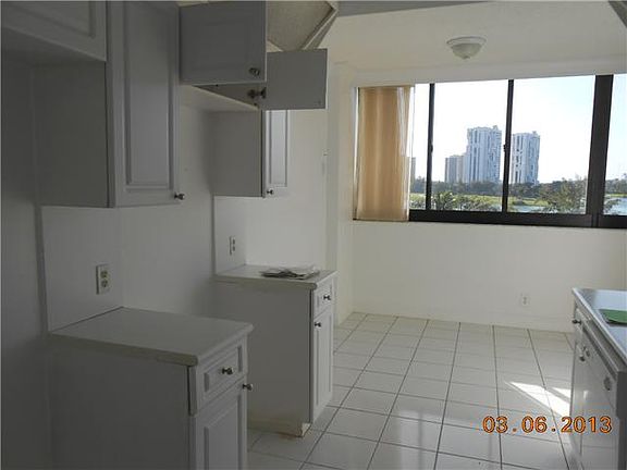5th image of 20185 E Country Club Dr APT 406