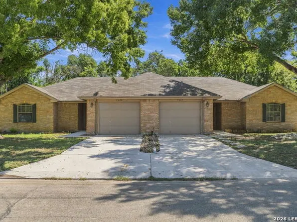 1320 Summerwood Dr, New Braunfels, TX 78130