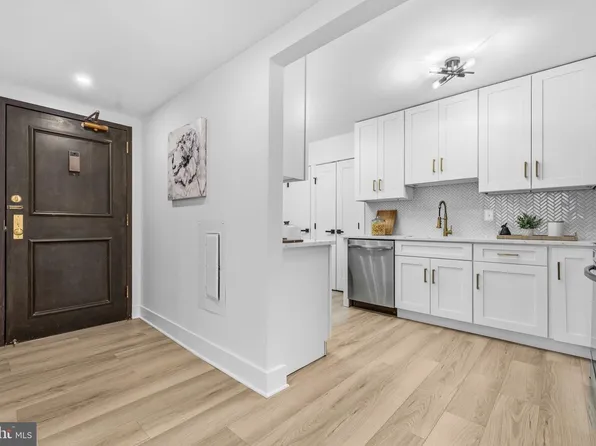 6101 Edsall Rd APT 602, Alexandria, VA 22304