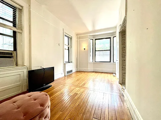 Rented by Quality Living Village, Inc. | media 6