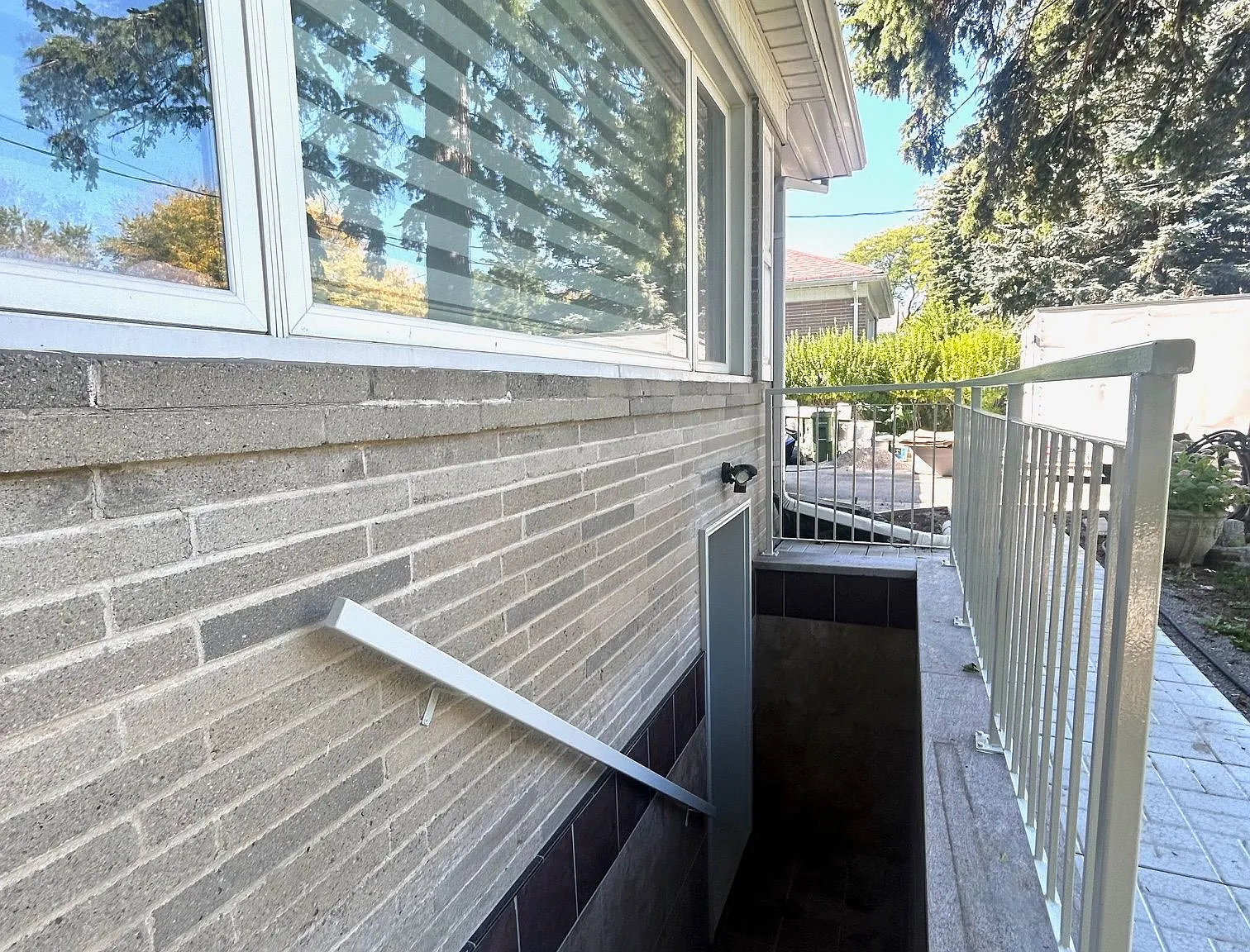 2 bed, $2,000 — Photo 3