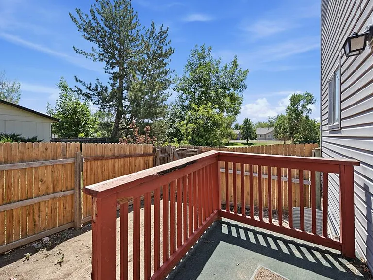 698 Eagle Dr — Photo 19