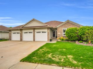 1004 12th Ave, Kearney, NE 68845