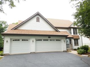 1629 Highridge Rd, Rockford, IL 61108