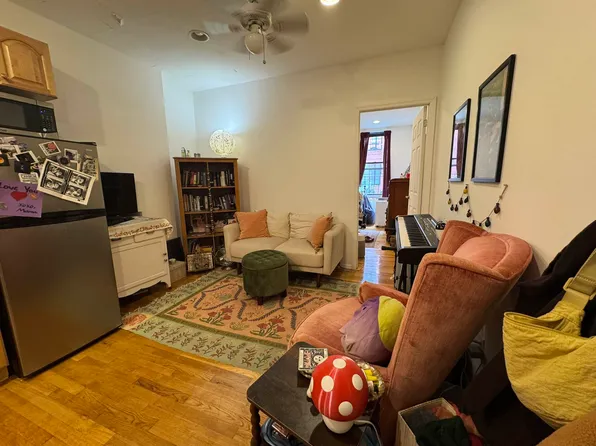 55 Clinton Street image 1 of 14