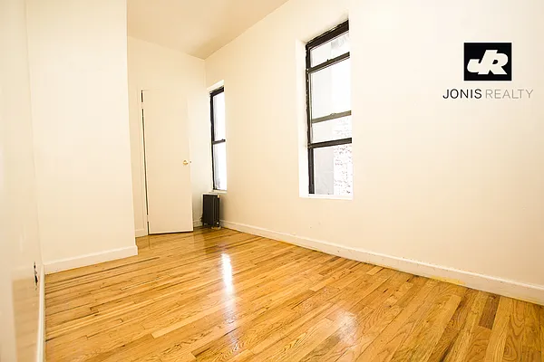 Rented by Jonis Realty | media 17