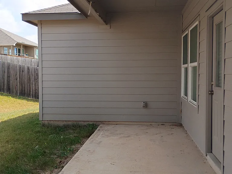 6015 Draw Loop — Photo 5