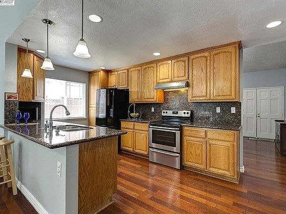 5th image of 4610 Carmen Way