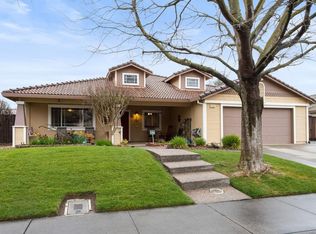 1460 Austin Dr, Dixon, CA 95620