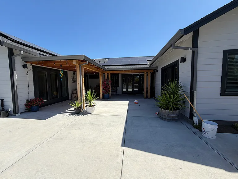 3461 Santiago Dr — Photo 22