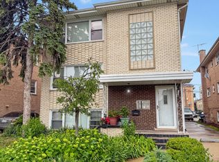 8514 W Catalpa Ave #2R, Chicago, IL 60656