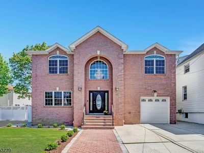 736 Hudson Ave, Secaucus, NJ, 07094