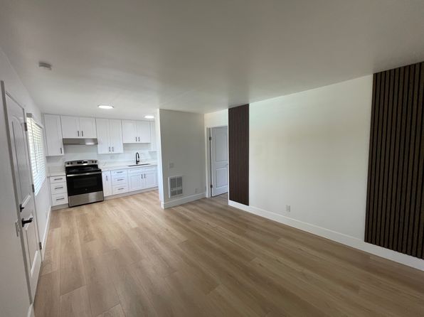 2330 N Grand Ave #113