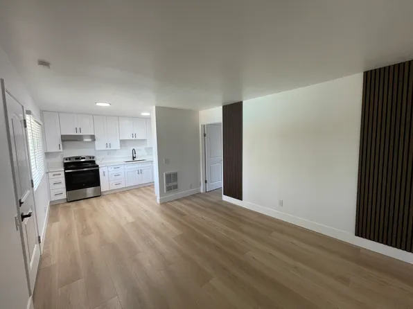 2330 N Grand Ave #113, Santa Ana, CA 92705