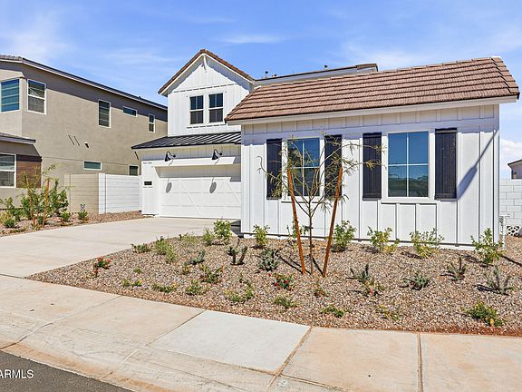3rd image of 3572 W HORSE TRAIL Way