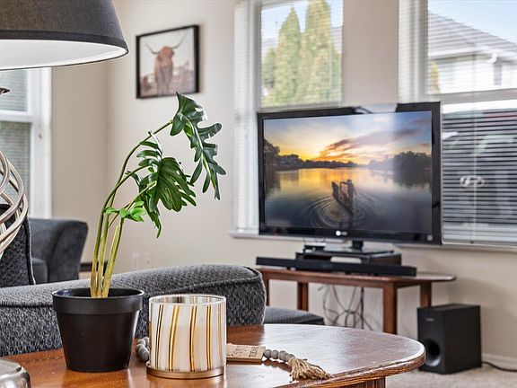 5th image of 45702 Watson Rd #111