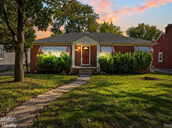 23440 Norwood Ave, Oak Park, MI 48237