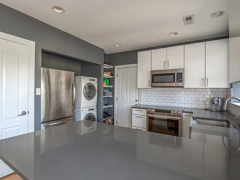7564 Wydown Blvd #3S — Photo 1