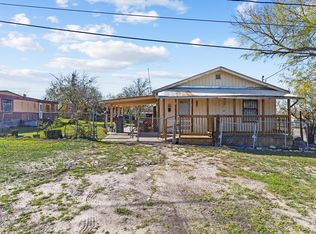 217 N PARK AVE, Karnes City, TX 78118