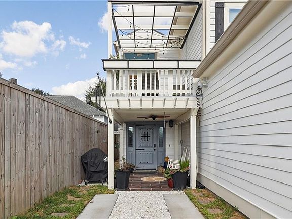 4th image of 315 N Bernadotte St