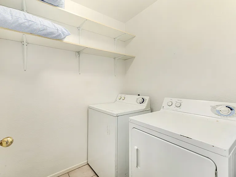 15221 N 87th Dr — Photo 33