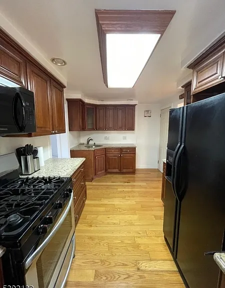 1727 Park St — Photo 2