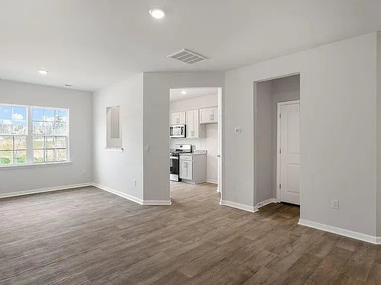451 David Hill Dr — Photo 23