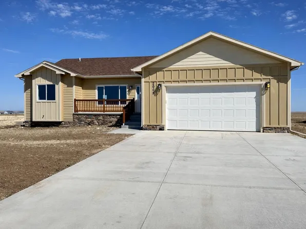 2005 Maple St, Ellis, KS 67637