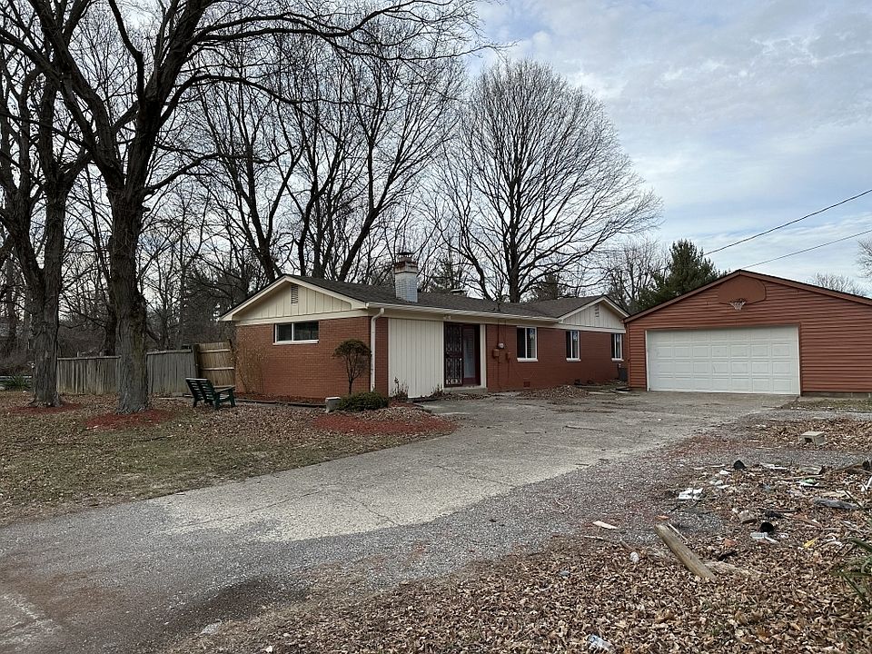1st image of 1830 Fox Hill Dr