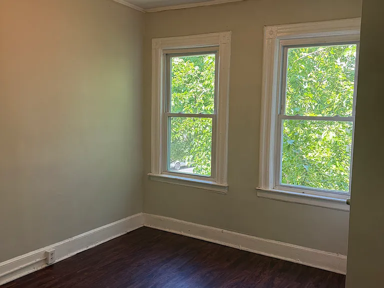 74 Eaton Pl #2 — Photo 3