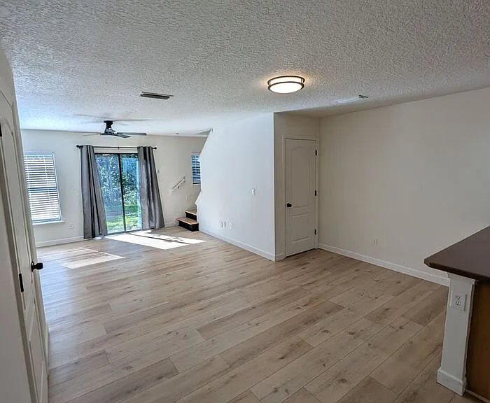 131 Merlot Way — Photo 4